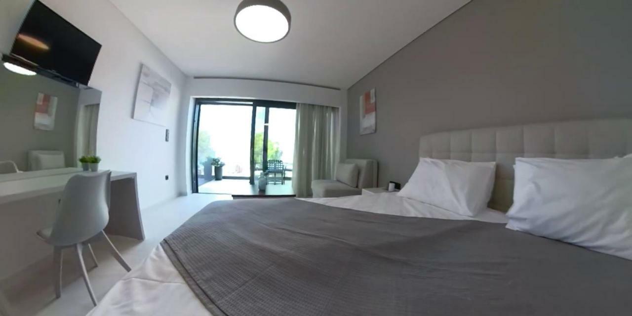 Dreamy Bay Aparthotel ซิโลกาสโตร ภายนอก รูปภาพ