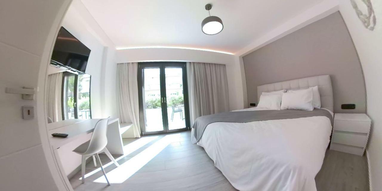 Dreamy Bay Aparthotel ซิโลกาสโตร ภายนอก รูปภาพ
